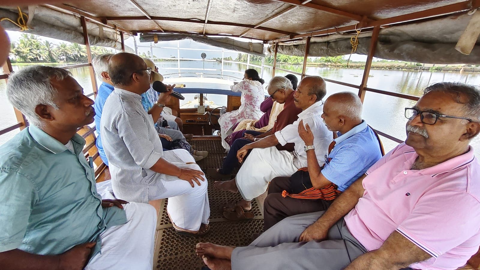 Vembanad Lake: An Inland Voyage